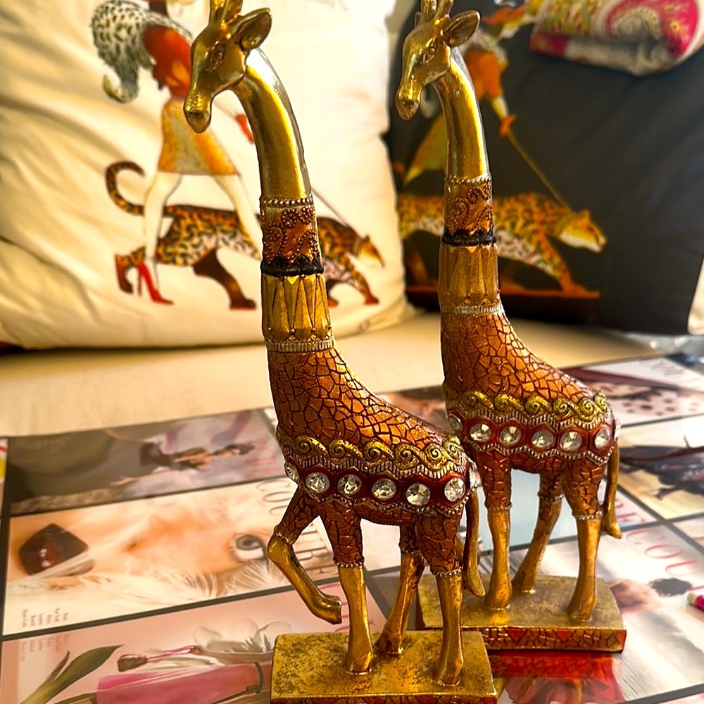 Decorative Giraffe Figurines with Gem Accents (2)